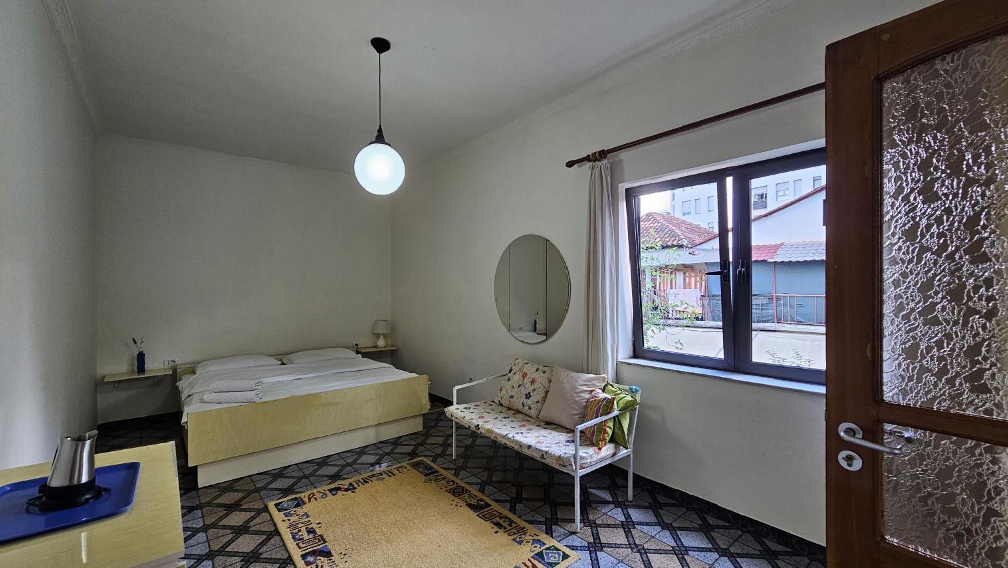 Angie'S Shared Villa Tam Tirana Buitenkant foto