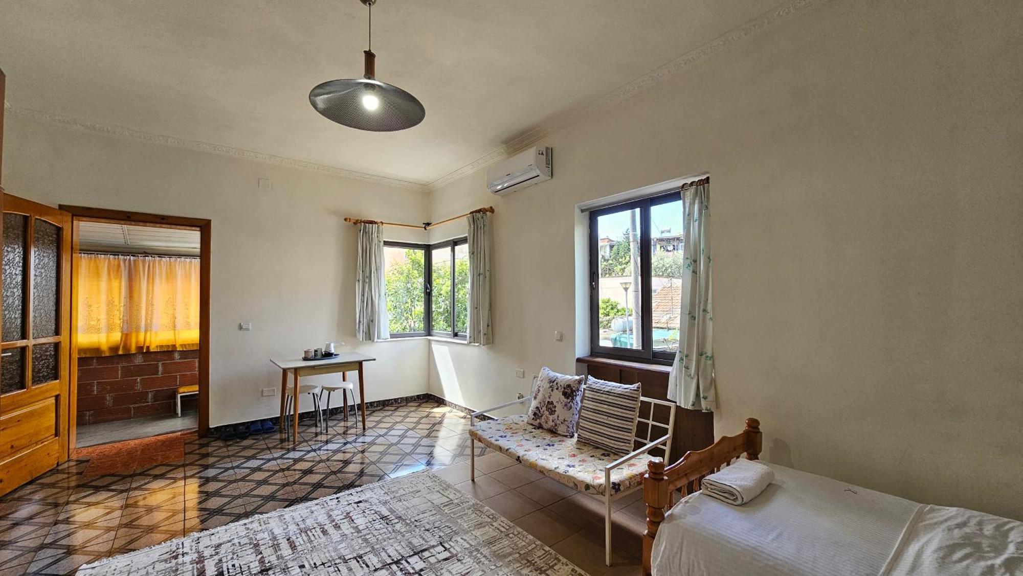 Angie'S Shared Villa Tam Tirana Buitenkant foto